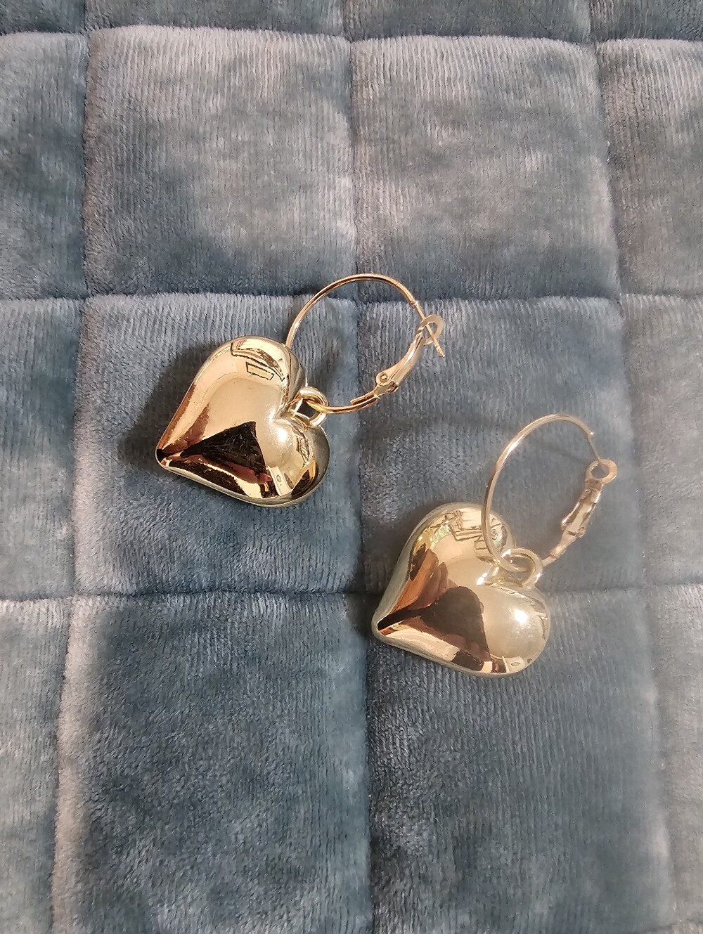 Classic Gold Heart Hoop Earrings - Women's Jewelry